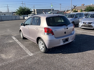 TOYOTA VITZ 2009