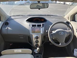 TOYOTA VITZ 2009