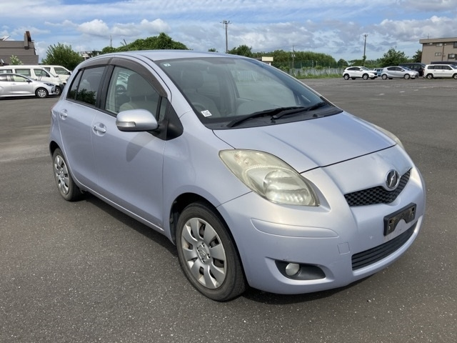 TOYOTA VITZ 2009