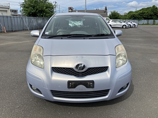 TOYOTA VITZ 2009