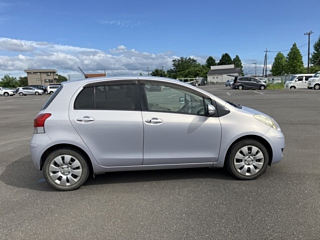TOYOTA VITZ 2009