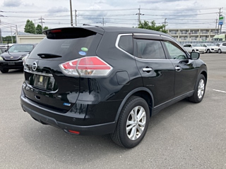 NISSAN X-TRAIL 2015