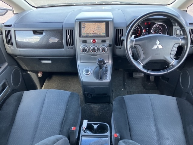 MITSUBISHI DELICA D5 2010