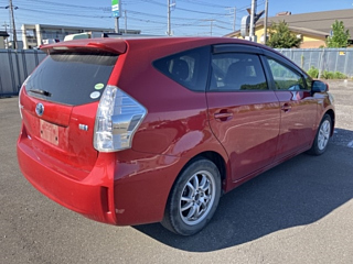TOYOTA PRIUS ALPHA 2013