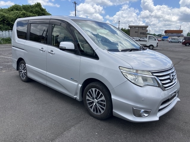 NISSAN SERENA 2014