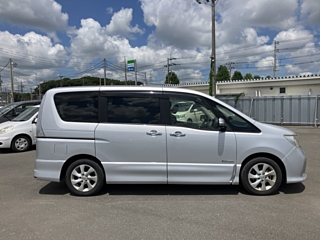 NISSAN SERENA 2013