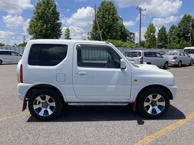 SUZUKI JIMNY 2011