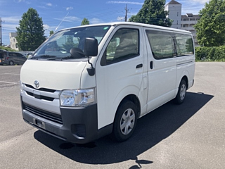 TOYOTA HIACE VAN 2020