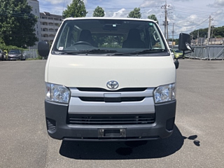 TOYOTA HIACE VAN 2020
