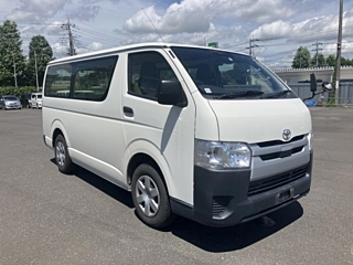 TOYOTA HIACE VAN 2020