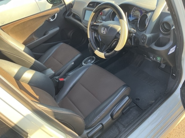 HONDA FIT SHUTTLE 2012