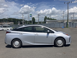 TOYOTA PRIUS 2020
