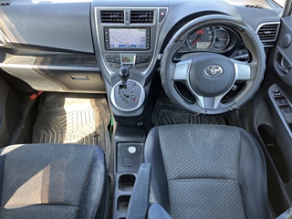 TOYOTA RACTIS 2011