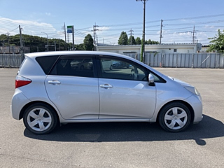 TOYOTA RACTIS 2011