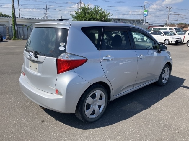 TOYOTA RACTIS 2011