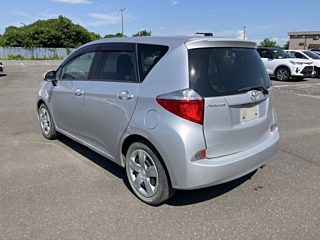 TOYOTA RACTIS 2011