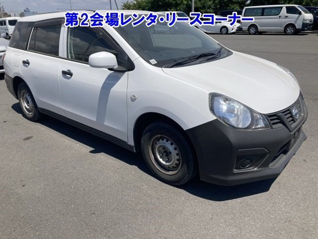NISSAN AD 2019
