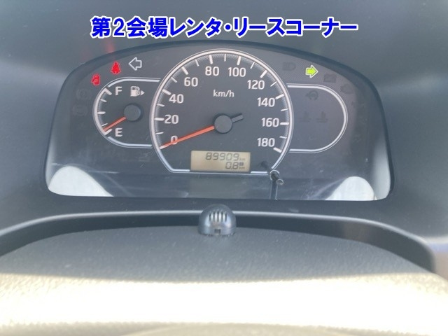 NISSAN AD 2019