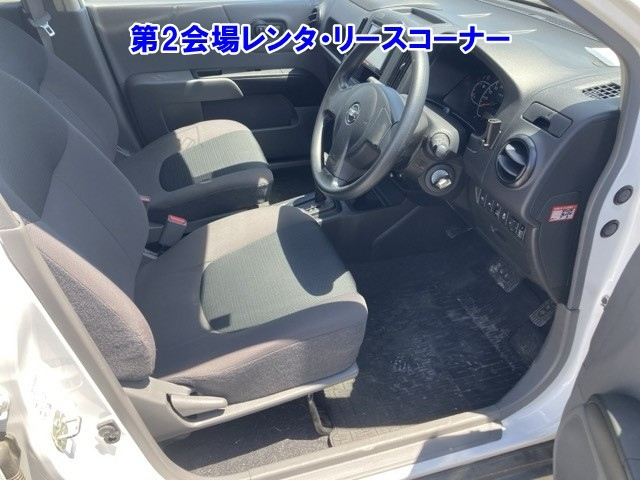 NISSAN AD 2019