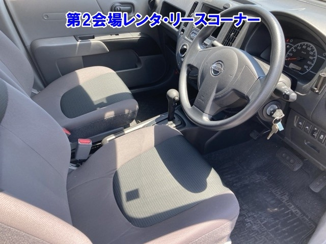 NISSAN AD 2020