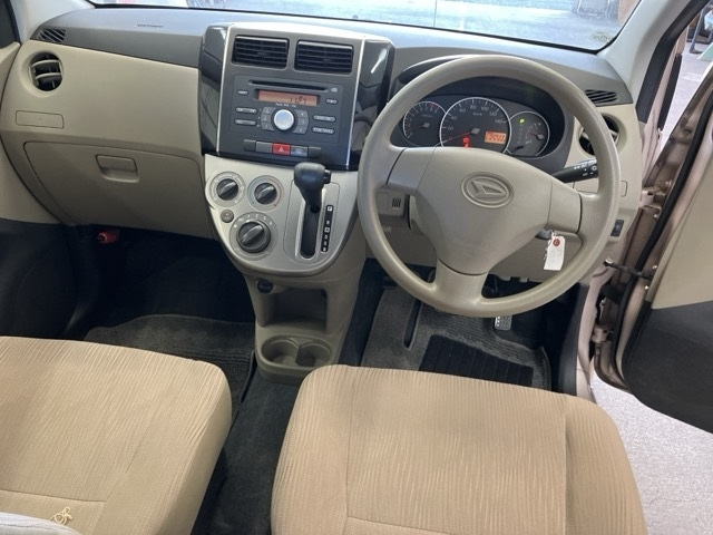 DAIHATSU MIRA 2010