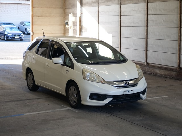 HONDA FIT SHUTTLE 2014