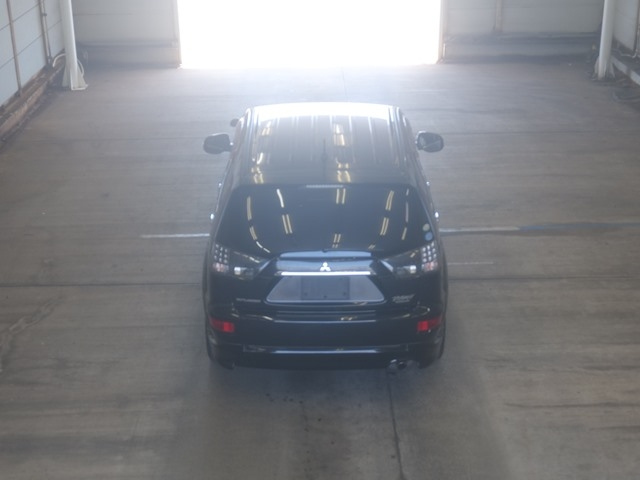 MITSUBISHI OUTLANDER 2011