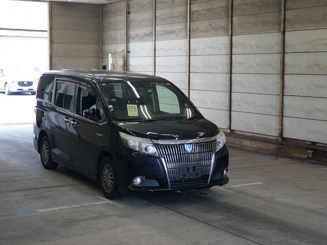 TOYOTA ESQUIRE 2017