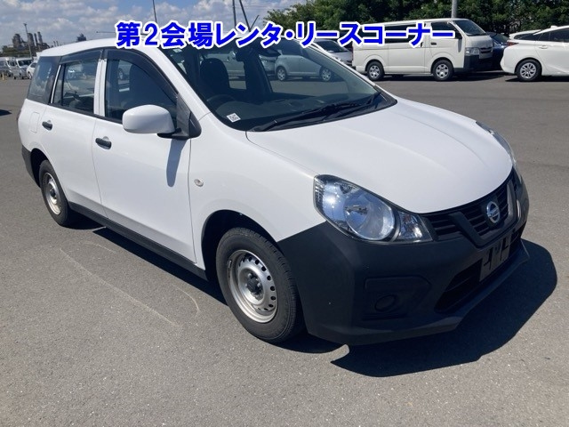 NISSAN AD 2021