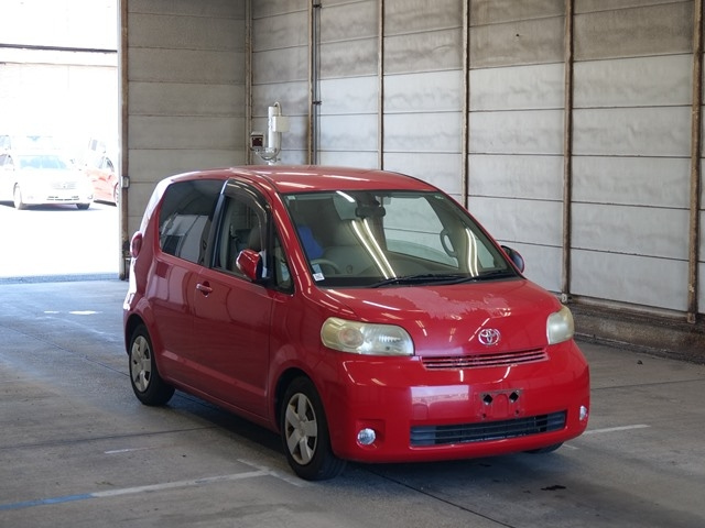 TOYOTA PORTE 2009