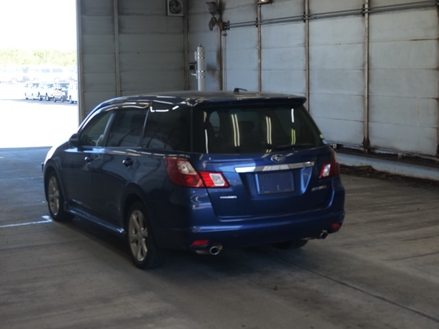 SUBARU EXIGA 2010