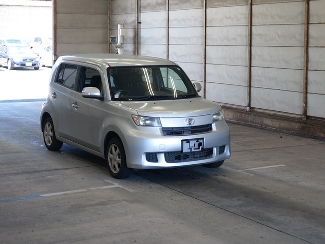 TOYOTA BB 2009