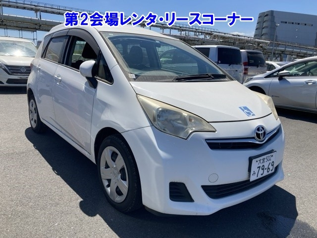 TOYOTA RACTIS 2013