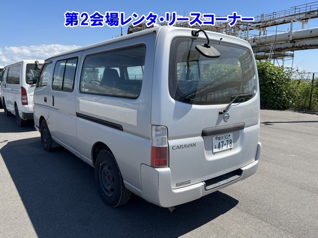 NISSAN CARAVAN 2009