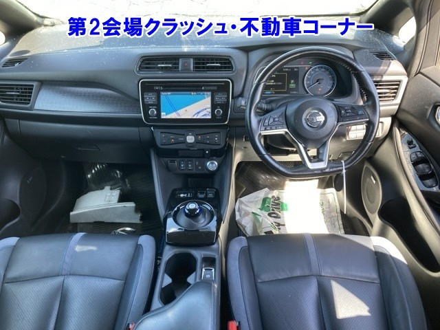 NISSAN LEAF 2018