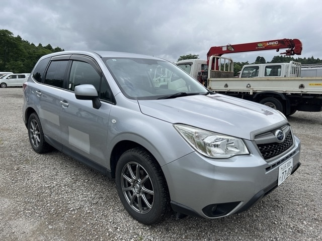 SUBARU FORESTER 2015