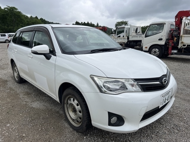 TOYOTA COROLLA FIELDER 2015