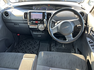 DAIHATSU TANTO 2011