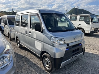DAIHATSU HIJET VAN 2019