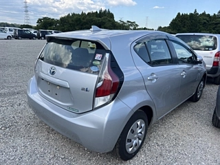 TOYOTA AQUA 2016