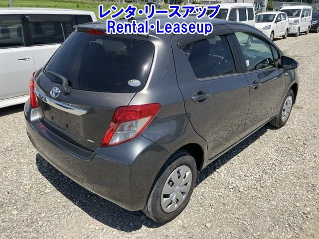 TOYOTA VITZ 2012