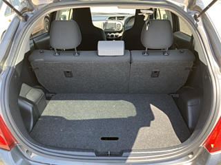 TOYOTA VITZ 2012