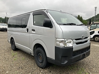 TOYOTA HIACE VAN 2019