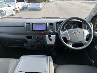 TOYOTA HIACE VAN 2019