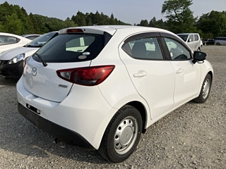 MAZDA DEMIO 2016