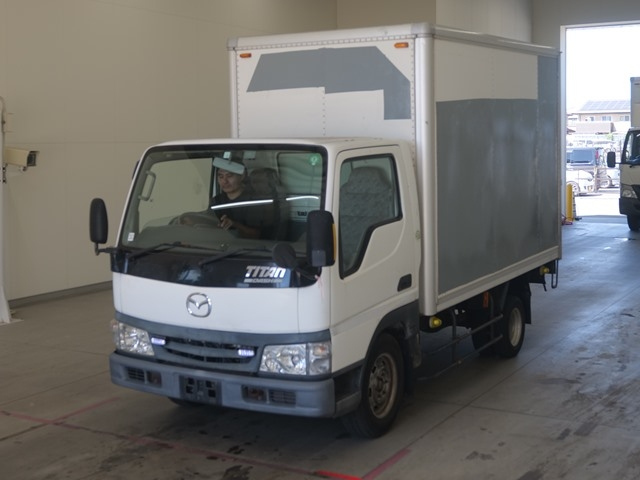 MAZDA TITAN 2009