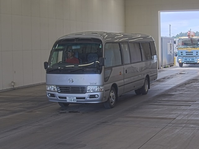 HINO LIESSE 2015