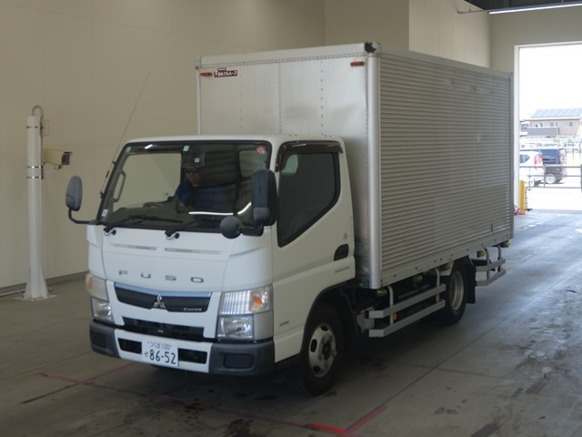 MITSUBISHI CANTER 2018