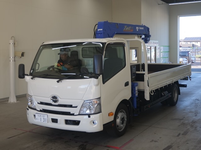 HINO DUTRO 2024