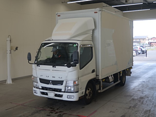 MITSUBISHI CANTER 2013